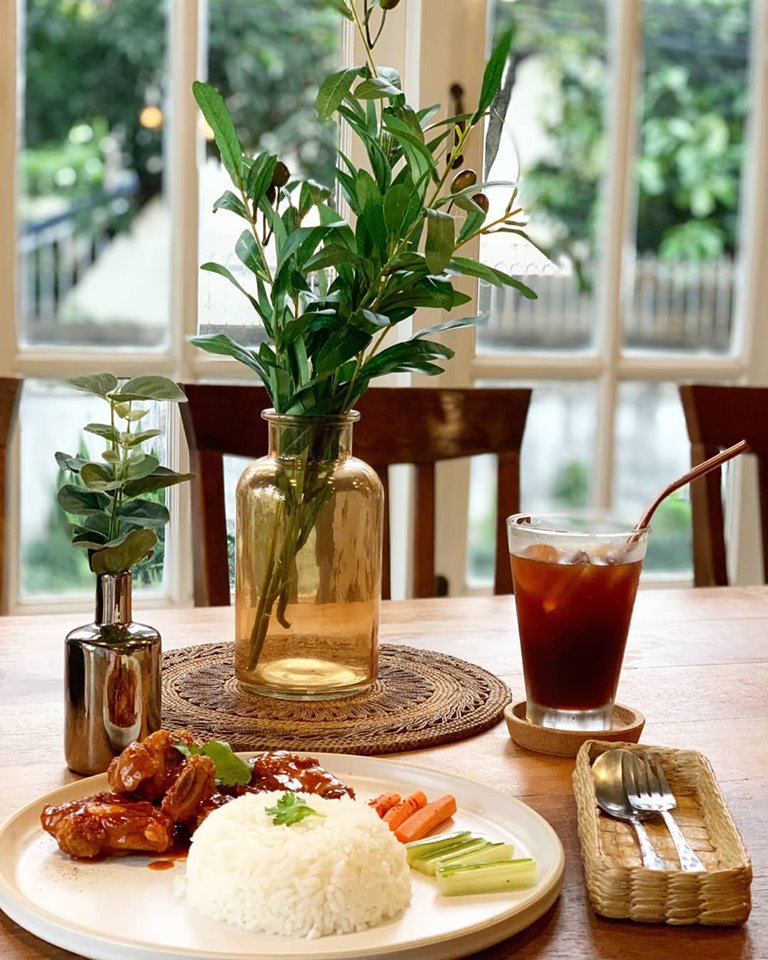 ภาพจากเพจ สำรับ Cafe and Cuisine