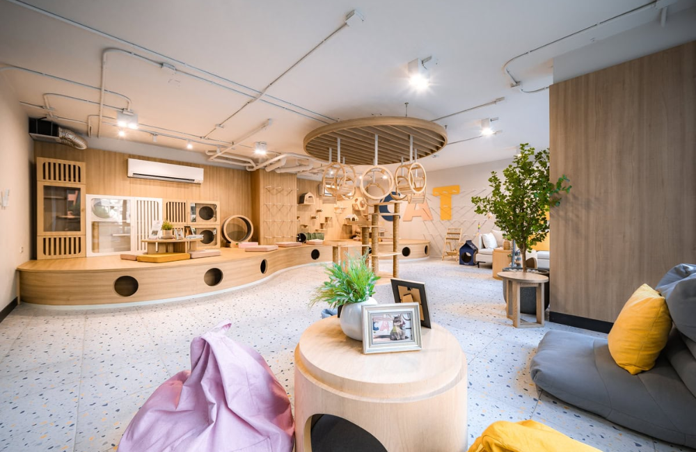 Origin Play Sri Udom Station