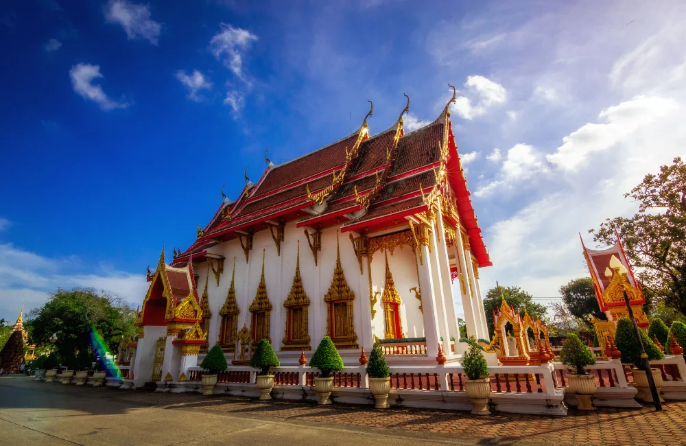 วัดฉลอง