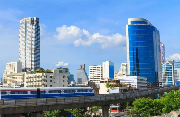 คอนโดติดรถไฟฟ้า